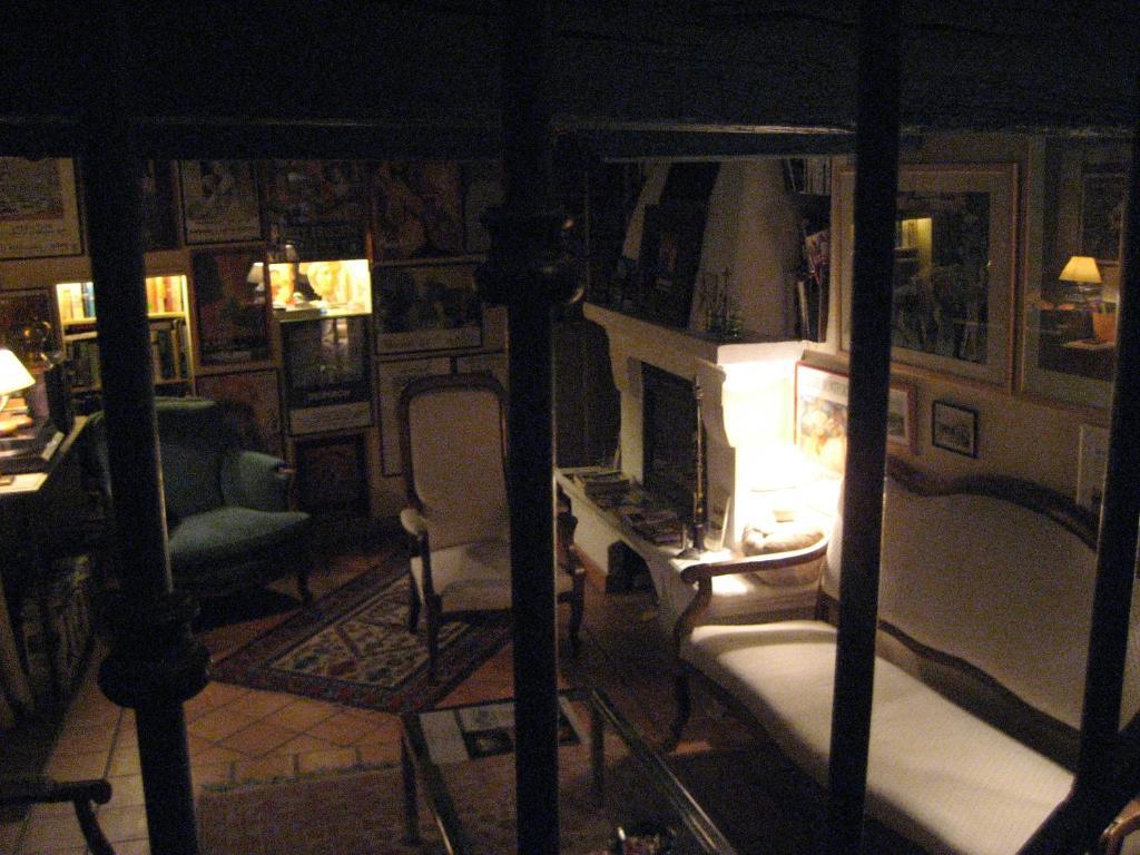 Maison D'Hotes De L'Eveche Vaison-la-Romaine Zimmer foto